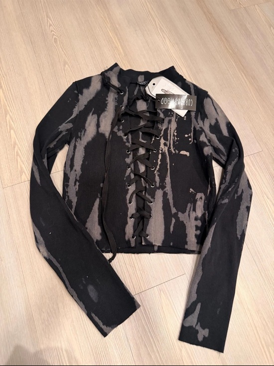 Dolls Kill Tops - Dolls Kill Black & Gray Lace-Up Long Sleeve Crop Top